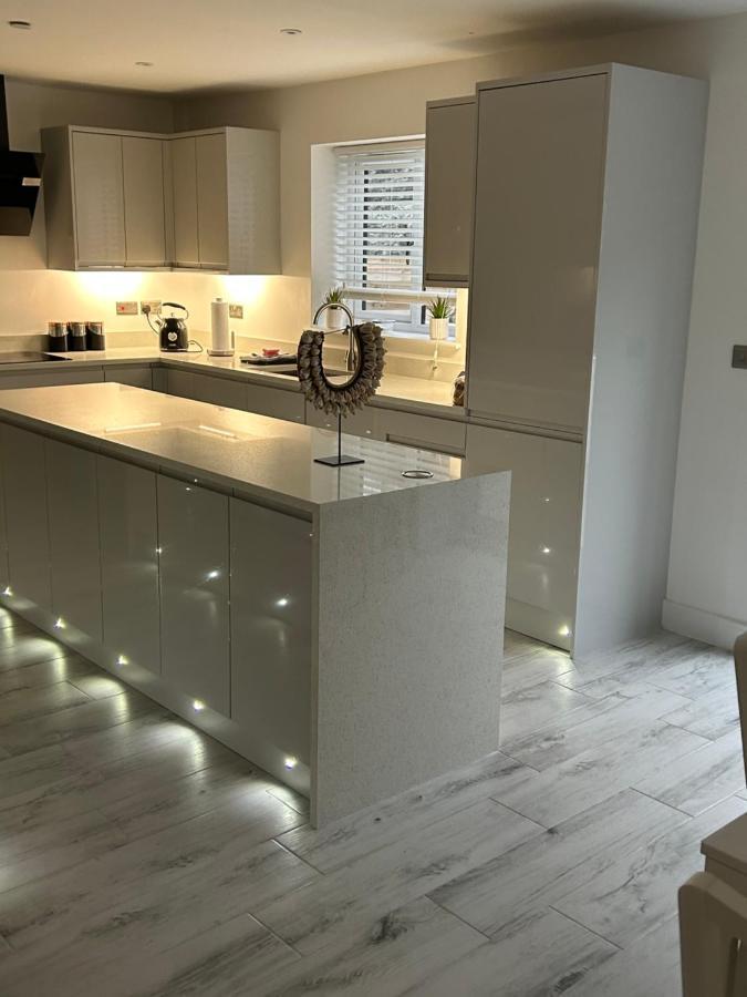 Garreg Fawr Trearddur Bay - Ty Melyn Villa ภายนอก รูปภาพ